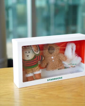 ズッキューーーン♡【スタバ】自慢したくなる可愛さ！「ホリデーシーズングッズ」