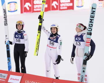 夏の女王、圧倒的な強さで初勝利 W杯開幕戦、丸山が満面の笑み