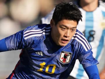 王者バイエルンから鈴木唯人がボレーで先制ゴール! フライブルクがさらに1点追加、敵地で歴史的初勝利なるか