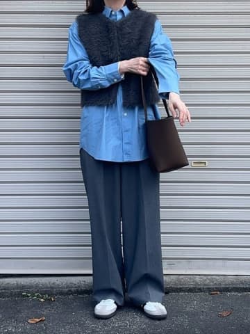 旬の「ブルーシャツ」で冬コーデが見違える♡大人女子におすすめ♡最旬着回し5style