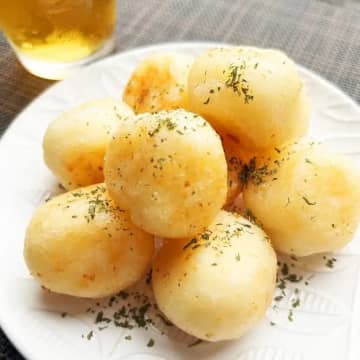 【長芋すりおろすの、やめてみた！】「外はサクッ中はもちもち」「手もかゆくならず超簡単」手間なし絶品長芋レシピ