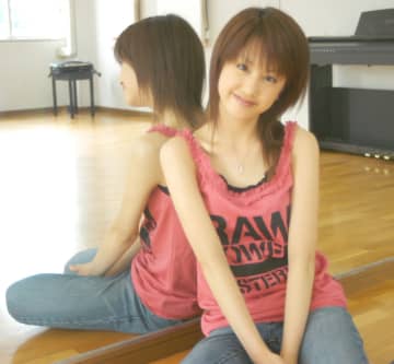 カリスマ女子高生・河辺千恵子が告白〝大好きなおばあちゃんは元タカラジェンヌ〟０４年当時１７歳