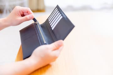 「不倫じゃない？」突然の残業、不審な言動の夫に違和感…妻の疑念が“確信”に変わった「決定的証拠」