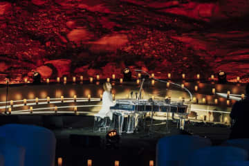 YOSHIKI、日・サウジアラビア国交70年の節目にユネスコ世界遺産・ヘグラにて日本人初の歴史的公演を実現