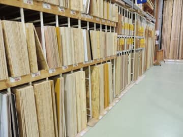 「保冷剤350個をまとめ買い」「表札やインターホンのコーナーを見がち」…私が愛する“ホームセンター”エピソード