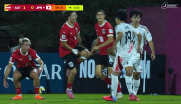 「どこがPKやねん」U-17日本代表“疑惑の判定”で不満噴出「直前のハイキックがファウルでは？」微妙な映像ジャッジに実況＆ファンが騒然