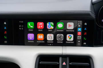 まだだったの？ アップルのCarPlay、ついにテスラも導入か