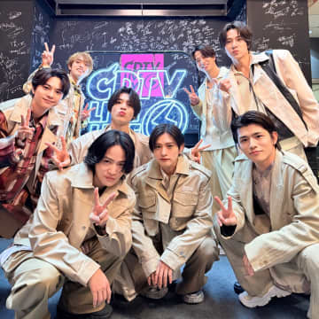 「そこまで守るやつか？」「また炎上しそうな…」「ダサい」と非難の声続出。timeleszが公式サイトでメンバーの不適切な言動を謝罪