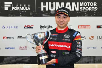 勝利のカギはエンジニアとのチームワーク。岩佐歩夢「タイトルの価値をどう活かすかは自分次第」【第12戦＆シリーズ会見】