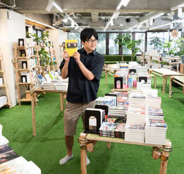大塚に“庭”をつくる『宇野書店』。宇野常寛が考える、街に必要な「私的な公共空間」の実践とは？