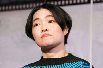 イモトアヤコが「No.1かも」と語る“世界最小級の布団乾燥機”　もう干さなくていい…