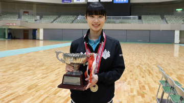 筑波大・青井さくら、愛知工業大・伊藤詩菜下して初優勝＜卓球・全日学選抜2025＞