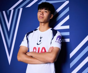 ついに練習に合流した高井幸大、宿敵アーセナルとの大一番で初のベンチ入りならず。トッテナムデビューは次節以降にお預け