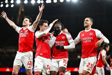 トロサールで先制→エゼ！エゼ！エゼ！トッテナムはリシャルリソンの超絶弾で１点を返すのが精一杯…首位アーセナルが宿敵を４発粉砕