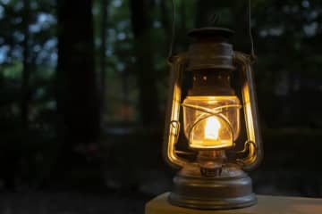 女子ソロキャンプの「夜のトイレ問題」を解決！簡単にできるトイレ対策3選を紹介！