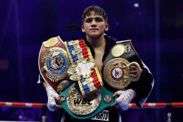 戦慄のKO劇に騒然「モノが違う」　無敗王者が3団体統一「強いのはわかっていたが…」