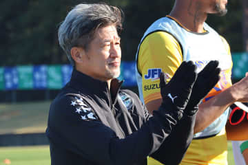 鈴鹿がJFL残留に窮地…58歳カズ「全力を尽くす」　入れ替え戦へ「まだ終わっていない」