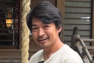 “デケェ”愛車は「洗車たいへん」　『仮面ライダーゼッツ』出演の三嶋健太に「洗ってる姿小動物みたい」の声