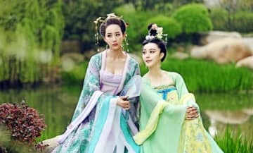 ファン・ビンビンが台湾の映画賞で主演女優賞、親友チャン・チュンニンも祝福