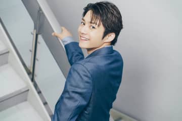 小澤竜心 てれび戦士、歌舞伎、ダンサー…多彩なキャリアの新星が目指すはオールマイティな表現者！撮影の合間は草彅剛と古着の発表会