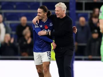 「日本代表FWを獲得しようとしている」イングランド古豪が欧州で66発の日本人アタッカー補強に本腰か！指揮官は過去に“元日本代表10番”を冷遇