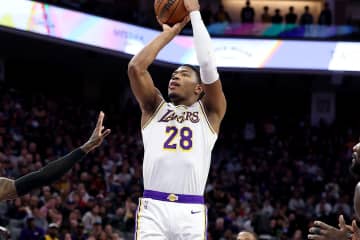 【NBA】八村塁が豪快ダンク＆ブロック含む13得点に６リバウンド！レイカーズはジャズとの接戦制し４連勝＜DUNKSHOOT＞