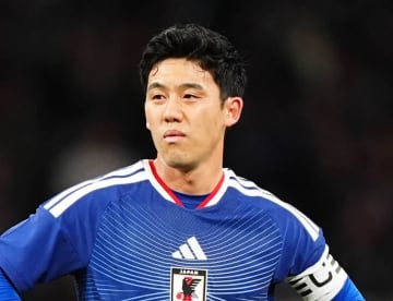 遠藤航、1月の移籍はあるか!? リバプールで出場機会激減、ただし苦しむチームの“離せない”実情も…