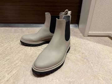 【ワークマン大人女子必見！】ワンピースにも合わせやすい！「レディース防水サファリサイドゴア」は2300円でコスパも◎