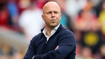 先発メンバーに大幅な変更を…スロット監督、リバプールの職を失うと警告される