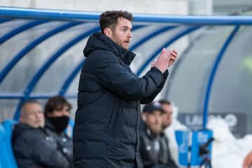 監督キャリア3年目の36歳“元ラ・リーガ戦士”の西2部挑戦は15試合で幕…一時は昇格PO圏内浮上も8戦未勝利で18位に