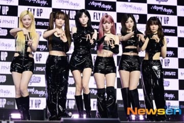 【PHOTO】tripleS msnz、ミニアルバム「Beyond Beauty」発売記念ショーケースを開催