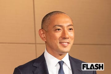 市川團十郎、娘・麗禾が「麻央さんのコート」でお出かけする姿にファン感涙…「孫に会いたい」と“晩酌0”の大変化も