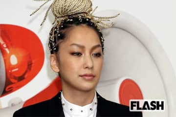 中島美嘉　右手首＆胸元タトゥーショット公開…ロックすぎる最新写真に「タトゥー批判」出ずの“理由”