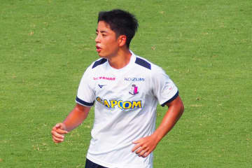 18歳久保瑛史が語った心境「もっとうまくなれる」　スペインから帰国3か月…兄・建英との関係は？