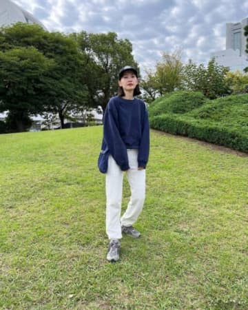 スウェットでつくる飛行機の服装4選！ おしゃれでリラックスできる着こなし特集