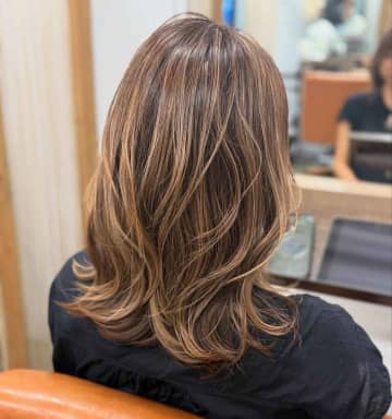 白髪染めが面倒な【40・50代】へ！ 楽なのにシャレる♡「白髪ぼかしヘア」で決まり！！