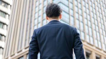 ハイスペックすぎる20代部下の登場に自尊心が揺らいだ30代の上司…心の奥底に宿ったジレンマと「認知的不協和」