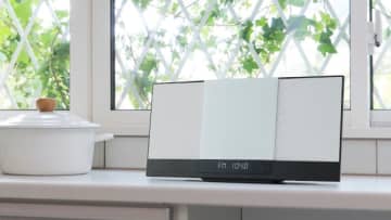 奥行95mmのスリム設計 置き場所自由の多機能ミニコンポ 東芝ライフスタイル「AX-WSS60」