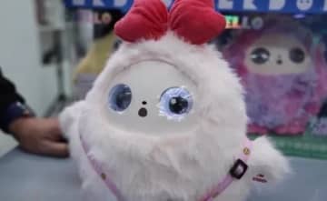 義烏国際商貿城でまた大ヒット商品誕生、AI搭載ぬいぐるみ―中国