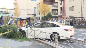 「試乗するためだった」盗難車で歩行者らひき逃げ猛スピードで追突し運転席から逃走　1人死亡1人重体、9人重軽傷　車盗んだ容疑で37歳男逮捕