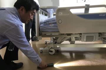 病院清掃の費用と人手不足を同時に解決　病院清掃AI『適在適掃アプリ』が本格展開　清掃の「どこをどう減らすべきか分からない」「費用対効果が見えない」「人手が足りない」――　そんな悩みに、病院の環境整備課長経験者が開発したAIソリューションで応えます。