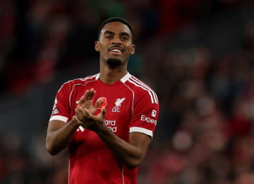 リバプール低迷要因はフラーフェンベルフ？　クラブＯＢ指摘　現地ファンは遠藤航を待望