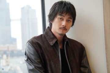 “10年前だとファンタジーや都市伝説が今だと現実に近づいてる”『消滅世界』で演じる朔から想像する近未来――栁俊太郎インタビュー