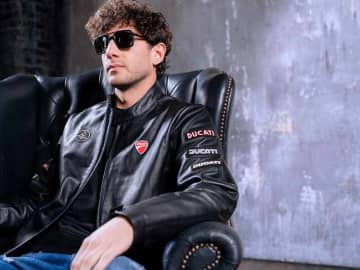 【ドゥカティ】創業100周年限定アパレルライン「The Origin Collection」が登場！