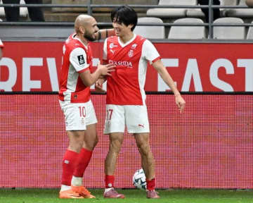 「ランスの決定力の象徴だ」中村敬斗が今季６点目！ 意表突く一撃をGKは見送るだけ「ナカムラが勝利を確定させる」と現地報道