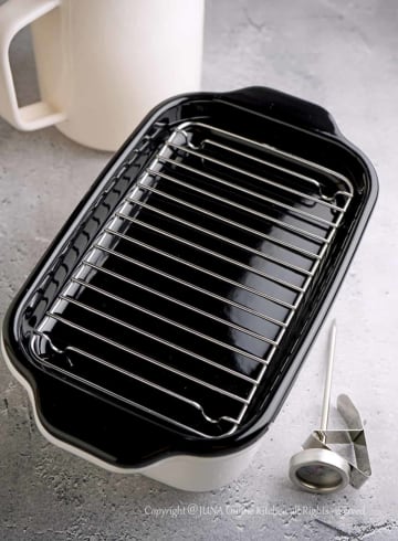 【JUNAさんおすすめ】「富士ホーローの角型天ぷら鍋」は油半分で揚げ物がおいしく仕上がる名品でした