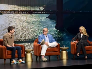 OpenAIと元アップルのアイブ氏、「画面のないAIデバイス」2年以内の発売を示唆