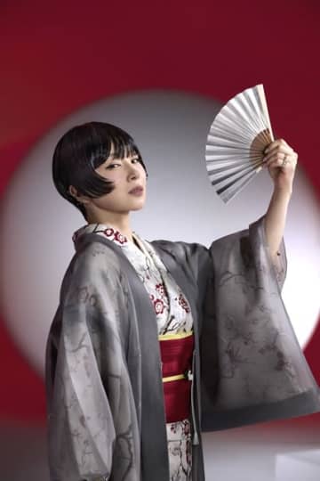 椎名林檎、13年ぶりのライヴ・ツアー〈党大会〉開催決定