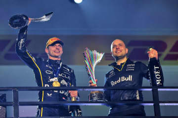 「プレッシャーをかける機会があったが、それでタイヤを傷めた」「可能な限り勝利を目指す」／F1第22戦決勝コメント（2）