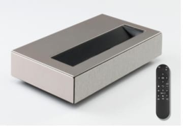 ヤマダ、オリジナルブランドの超単焦点プロジェクター「D068KPJ02PRO」